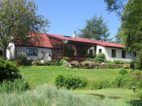  Invercassley Cottage B & B Suite  Лэрг